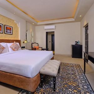 Superior Double or Twin Room Garden View